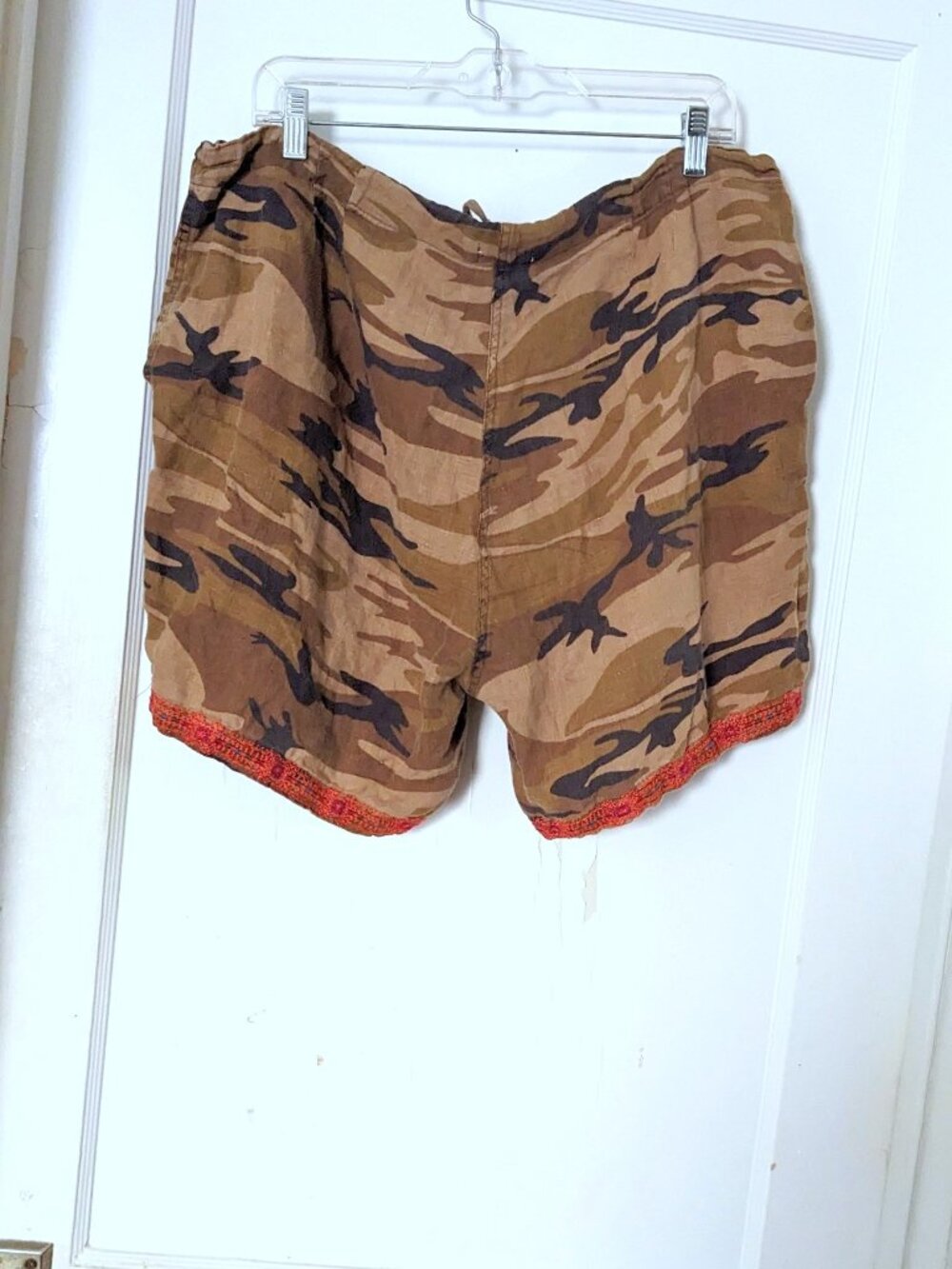 Johnny Was Los Angeles "Burke" Embroidered Linen Shorts Camouflage Size XL - Picture 7 of 9